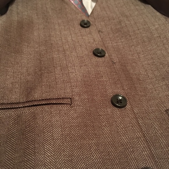 NEW BOY’S 5-PC. SUIT DARK TAN HERRINGBONE - Picture 4 of 8